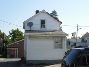 221 Spring St in Newton, NJ - Building Photo - Building Photo