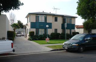 1380 E Maple St Apartamentos