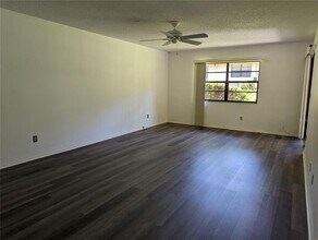 4023 Bluff Oak Ct in Palm Harbor, FL - Building Photo - Building Photo