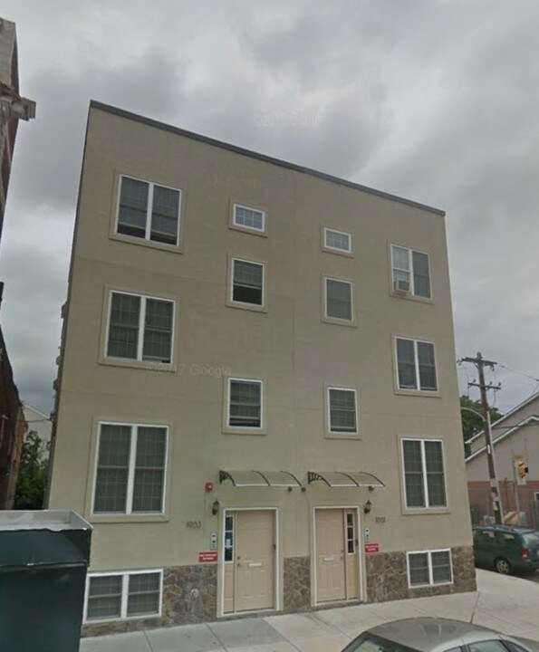 1903 Cecil B. Moore Ave in Philadelphia, PA - Building Photo
