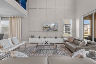 9009 Play Through Dr in Davenport, FL - Building Photo