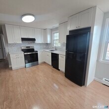 26 Tifton Rd in Wethersfield, CT - Building Photo - Building Photo