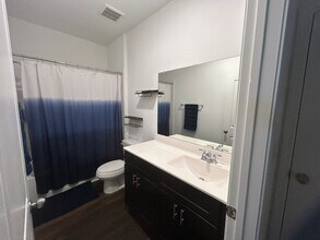 17630 Chisel Plow Dr in Hockley, TX - Foto de edificio - Building Photo