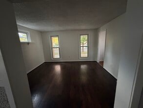 237 Tremont St, Unit 1 in North Tonawanda, NY - Building Photo - Building Photo