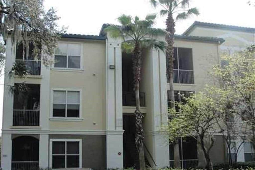 5709 Legacy Crescent Pl in Riverview, FL - Building Photo
