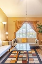 4501 Treasure Cay Rd in Tavares, FL - Building Photo