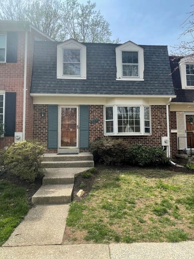 property at 6761 Surreywood Ln