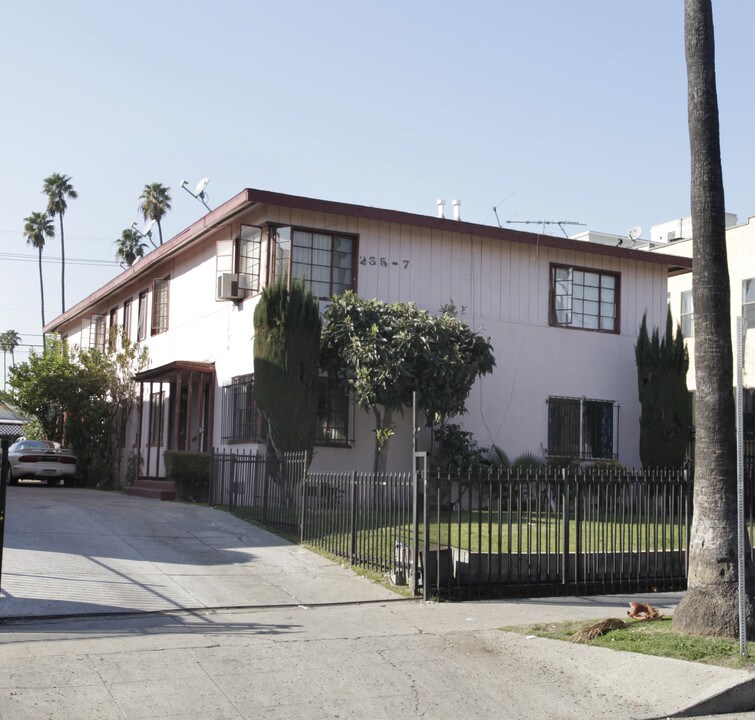 235-237 N New Hampshire Ave in Los Angeles, CA - Building Photo