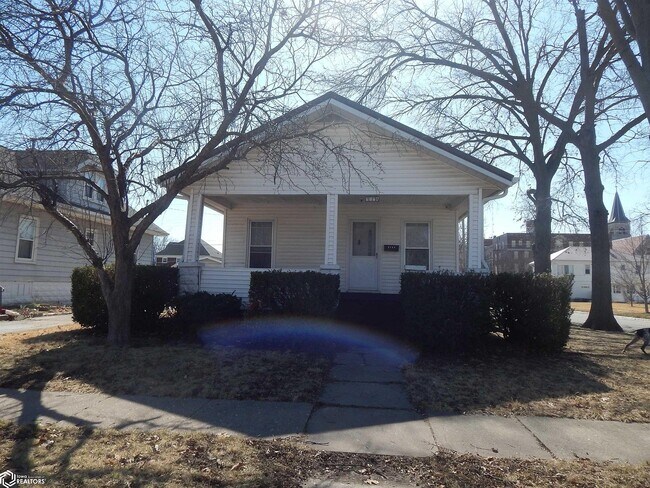2134 Ave G in Fort Madison, IA - Building Photo - Building Photo
