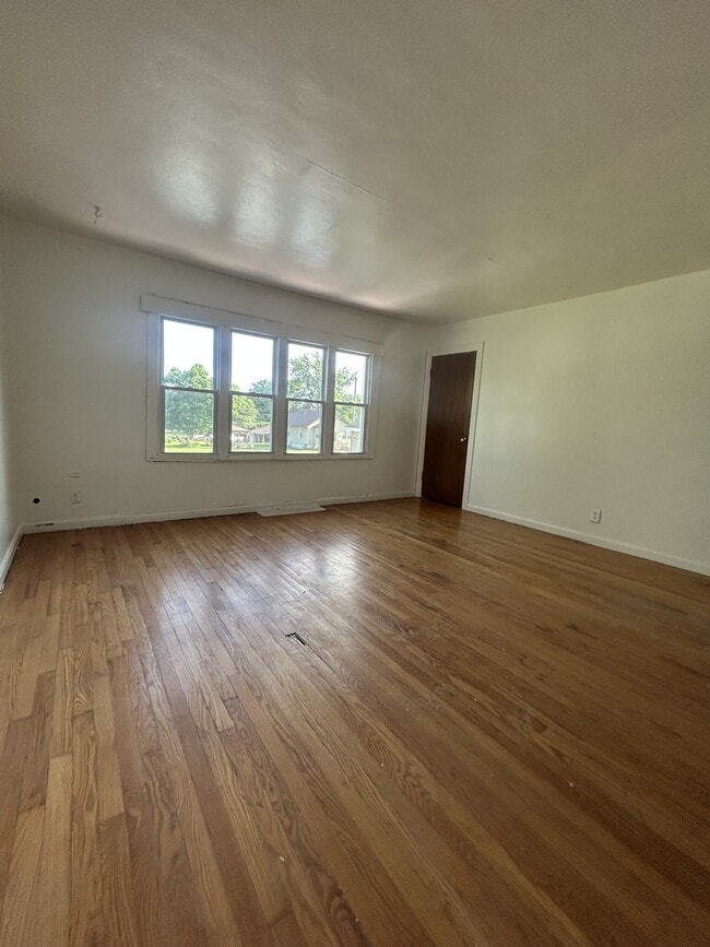 2423 Lincoln Ave in Granite City, IL - Building Photo - Building Photo