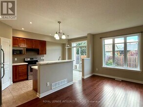 949 Klondike Rd in Ottawa, ON - Building Photo - Building Photo