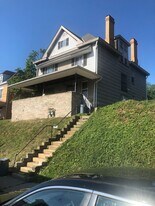 2107 Rockledge St in Pittsburgh, PA - Building Photo