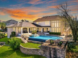 9805 Big View Dr in Austin, TX - Building Photo