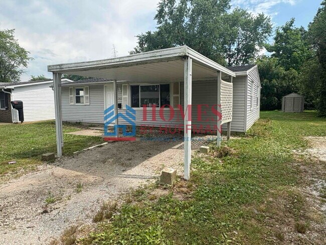 2463 E Riverside Dr in Evansville, IN - Building Photo - Building Photo
