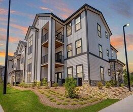 710 Miller Rd in Greenville, SC - Building Photo - Building Photo