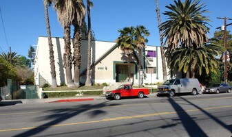 6861 Hazeltine Ave in Van Nuys, CA - Building Photo