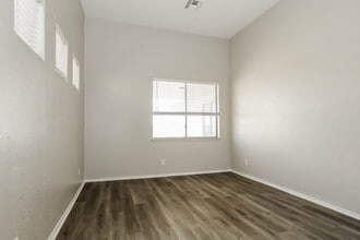 12559 W Monterey Way in Avondale, AZ - Foto de edificio - Building Photo