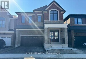 77 Suzuki St in Barrie, ON - Building Photo