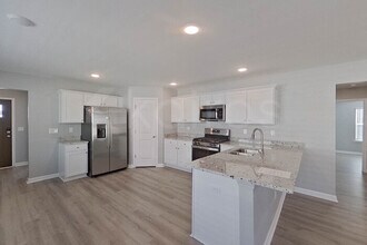 132 Denise Dr in Prattville, AL - Foto de edificio - Building Photo