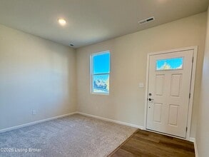 16901 Aiken Rd in Louisville, KY - Building Photo - Building Photo