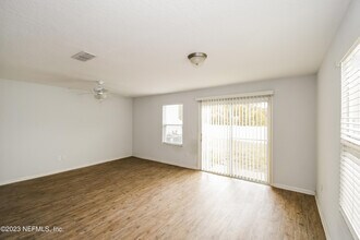 570 Eiseman Wy in Jacksonville, FL - Building Photo - Building Photo