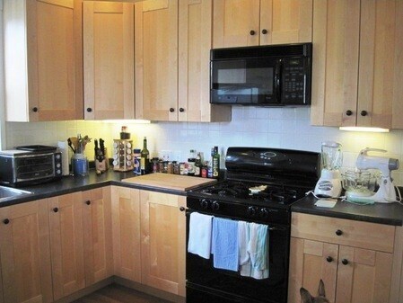 169 River St-Unit -1 in Newton, MA - Building Photo - Building Photo