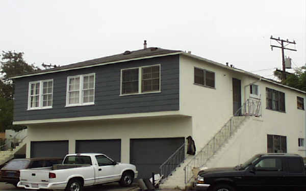 510 E Chestnut St in Glendale, CA - Building Photo