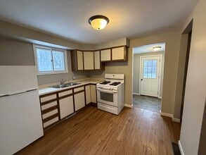 323 Selma St in Eau Claire, WI - Building Photo - Building Photo