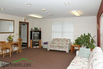 Brower Commons Apartments in Lima, OH - Building Photo - Interior Photo