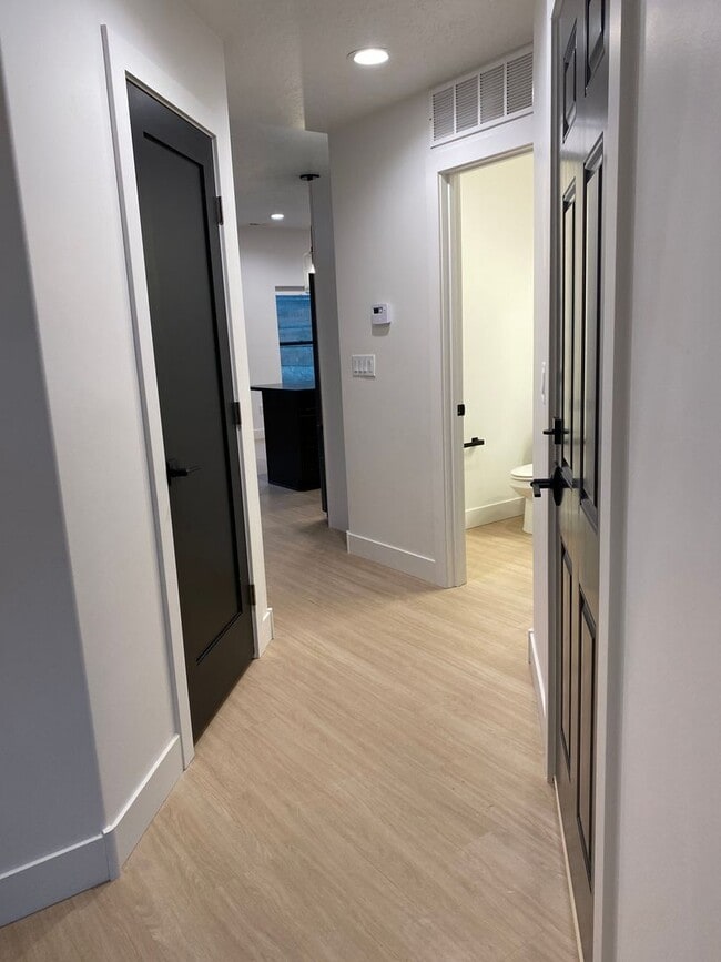 687 Stone Peak Lp in Driggs, ID - Building Photo - Building Photo