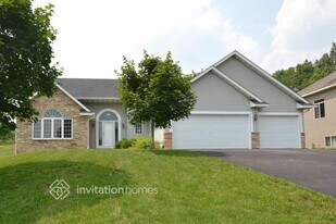 336 Brady St in Elko New Market, MN - Building Photo