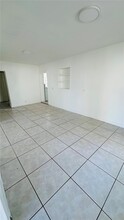 2250 NE 136th St in North Miami Beach, FL - Building Photo - Building Photo