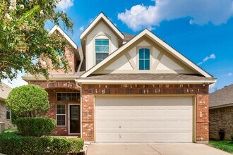 8636 Lariat Cir in Fort Worth, TX - Building Photo - Building Photo