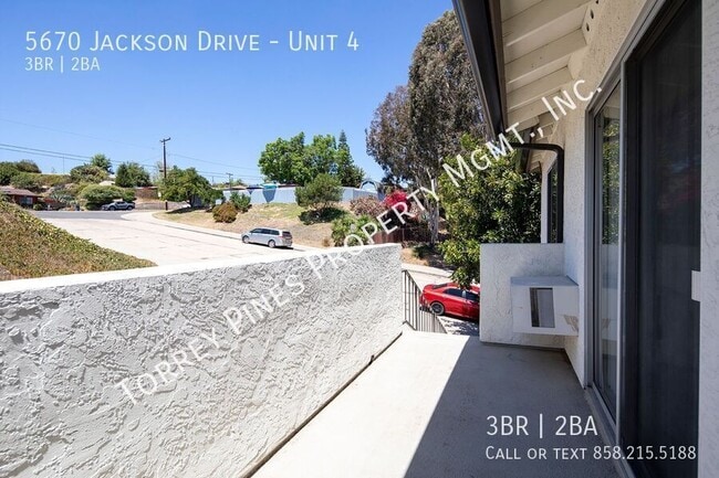 5670 Jackson Dr in La Mesa, CA - Building Photo - Building Photo