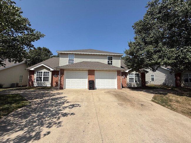 property at 1703 Hanover Blvd