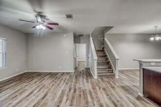 6006 Lovage Ave in Crosby, TX - Building Photo - Building Photo