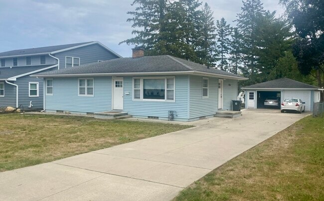 property at 716 W 13th St