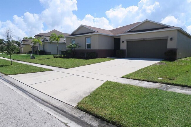 3015 Boat Lift Road in Kissimmee, FL - Building Photo - Building Photo