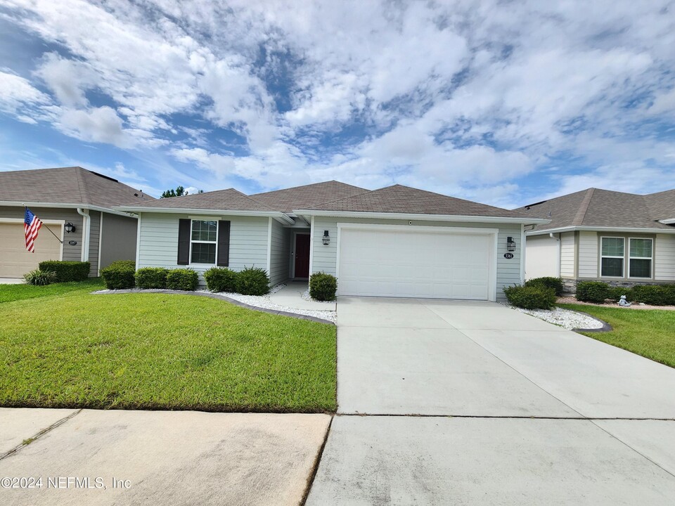 3361 Loofah Pl in Green Cove Springs, FL - Foto de edificio