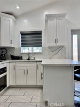 7013 Bellaire in North Hollywood, CA - Building Photo - Building Photo
