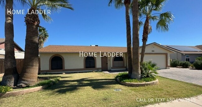 1645 S Hall in Mesa, AZ - Building Photo - Building Photo