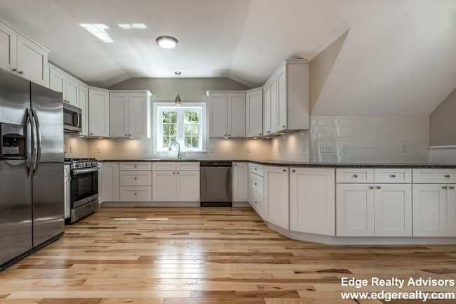 130 Bigelow St, Unit 1