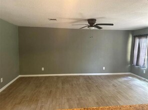 623 Remington Heights Dr in Houston, TX - Building Photo - Building Photo