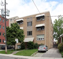 339 Forman Ave in Toronto, ON - Building Photo