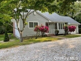 2845 N Wading River Rd in Wading River, NY - Building Photo - Building Photo