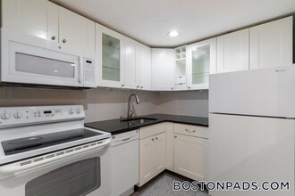 30 Peterborough St in Boston, MA - Building Photo - Building Photo