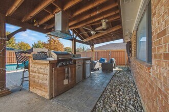 913 Sandhurst Dr in Plano, TX - Building Photo - Building Photo