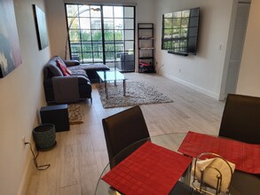 233 S Federal Hwy in Boca Raton, FL - Building Photo - Building Photo