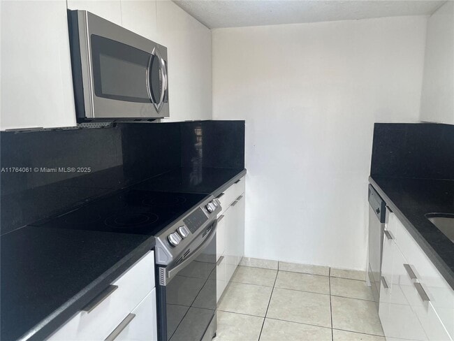 property at 1340 W 41st St