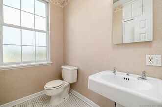 104 East Ave in Norwalk, CT - Building Photo - Building Photo